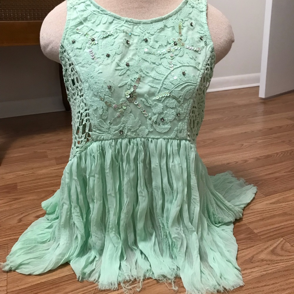 PRICE DROP!!! Gimmicks blouse